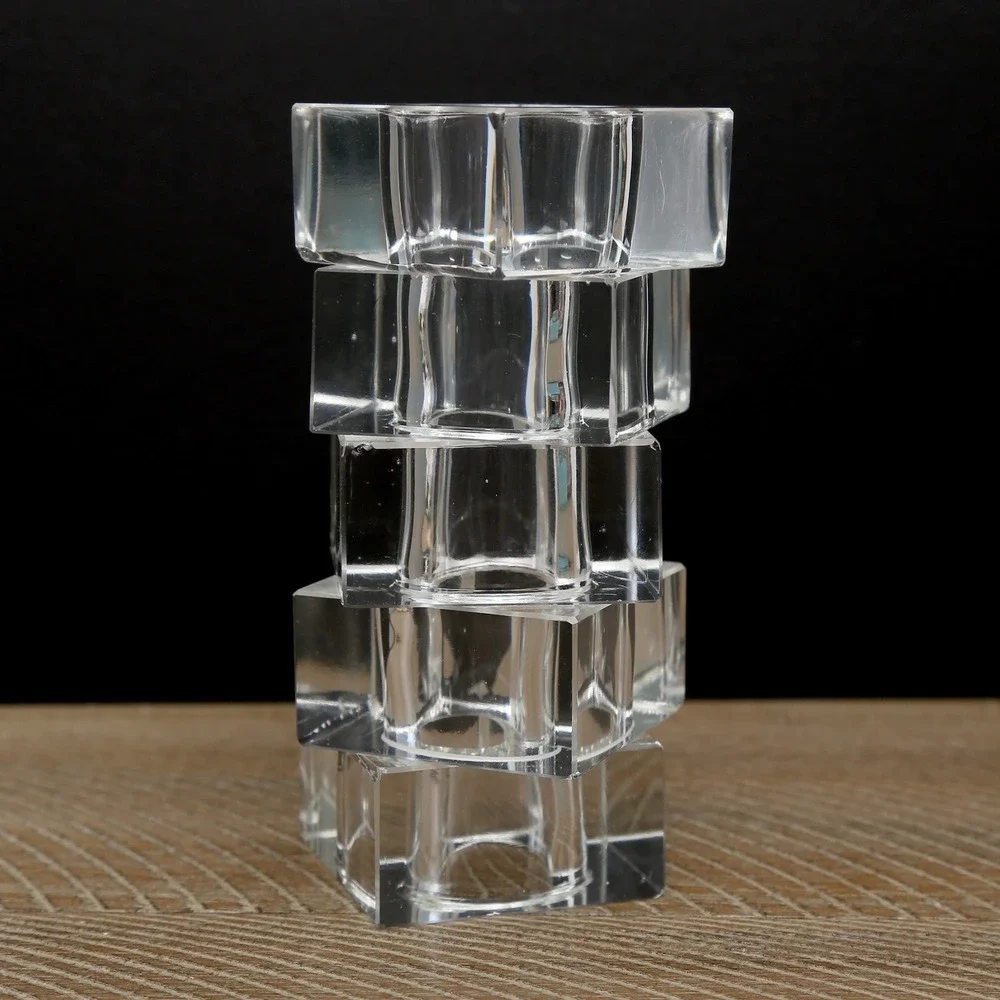 N/A set lucite